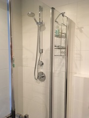Can anyone help with wet room ideas?