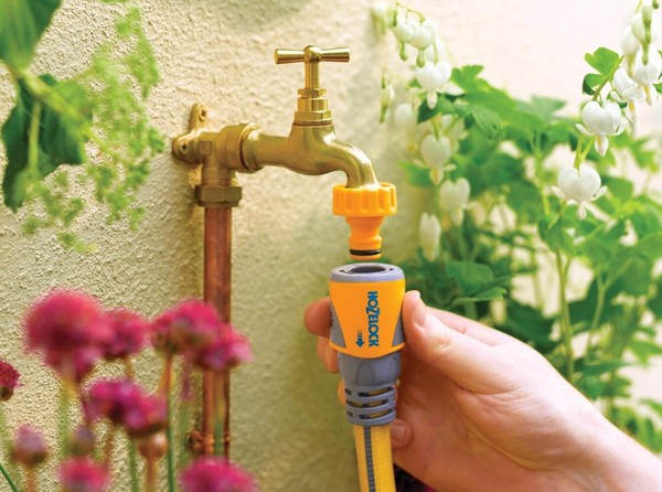 Potentially silly garden hose question
