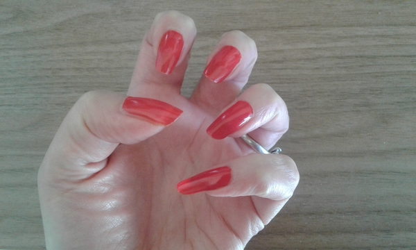 Can I see your nails?