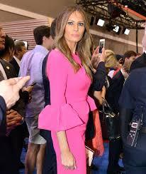 Is this ok or reminiscent of the famousdress?