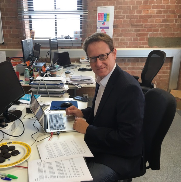 Quiz Jonathan Freedland on Trump, May, Brexit and anything else that takes your fancy