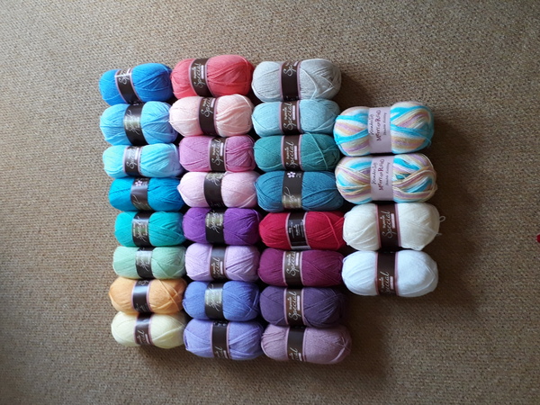 Zombie and Woolly Hugs. OVER HERE!! Come and find out about her legacy of Candy’s Hugs, newcomers and old hands, all very welcome