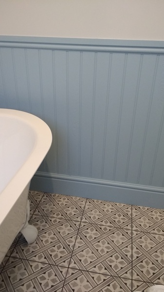 Does this wall colour work with the floor tiles (picture attached)