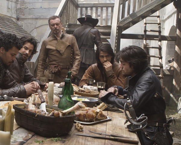 Swagger Inn 148 - Wenches do (musketeers) and Wimbledon - it's all about the grip and service action!