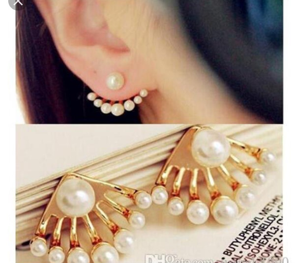 Can anyone find these earrings please?
