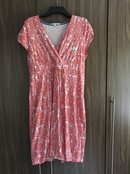Anyone fancy helping me find a dress just like this one?