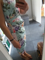 Does this dress make me look like a kangaroo?
