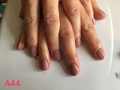 Anyone do their own gel nails/Shellac or similar?