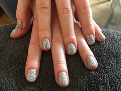 Anyone do their own gel nails/Shellac or similar?