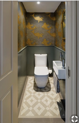 Does anyone have a dark dramatic bathroom?
