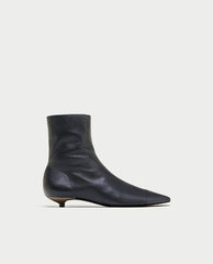 How do I wear this work look in the winter?