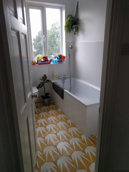 Help me with all my bathroom questions! (+ preferably show me yours!)