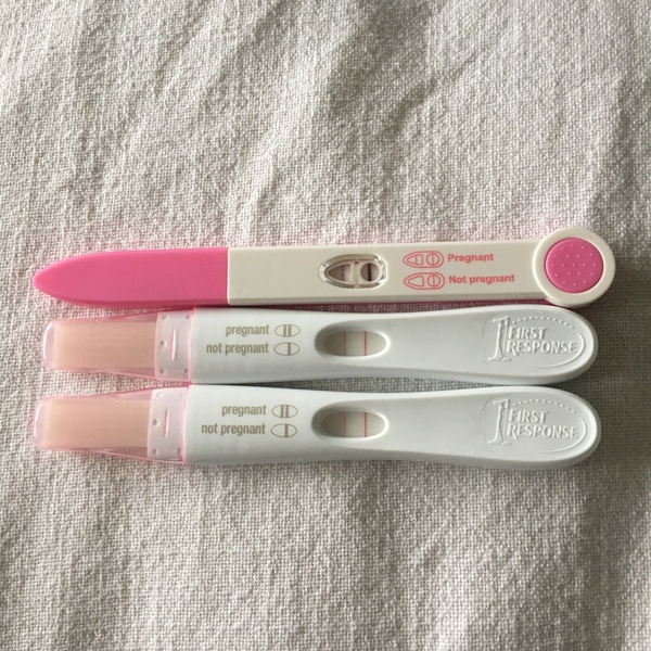 Line colour indicate weeks?