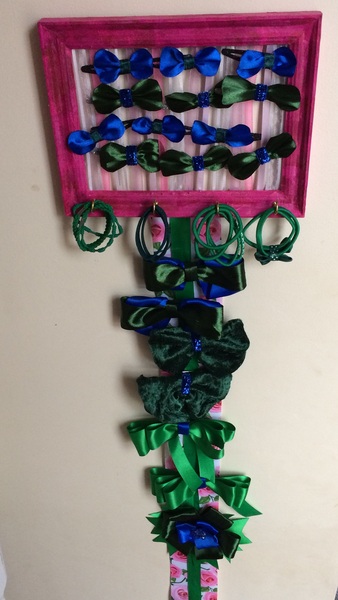 Aibu to have an irrational hatred of JoJo bows?