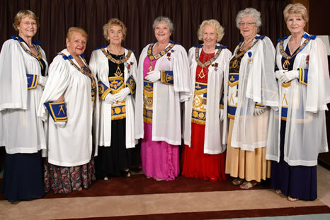 New ish boyfriend - masonic lodge - weird?