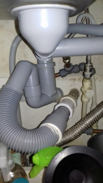 Double Kitchen Sink - Always Backing Up