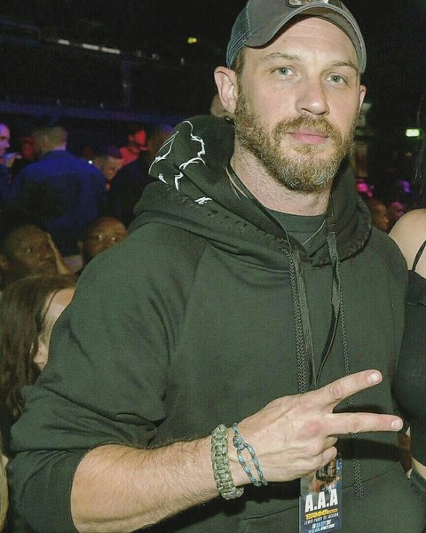 I need a Tom Hardy thread. Who's with me?