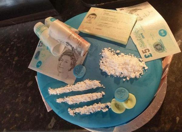 In wondering who the FUCK would order this cake??????????