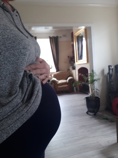 January Babies #5 - Are we 'glowing' yet?!