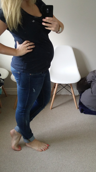 January Babies #5 - Are we 'glowing' yet?!