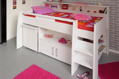 Box room ideas - DD thinks it's unfair that she can't have a desk