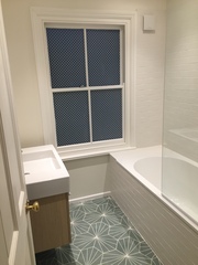 Help me with all my bathroom questions! (+ preferably show me yours!)