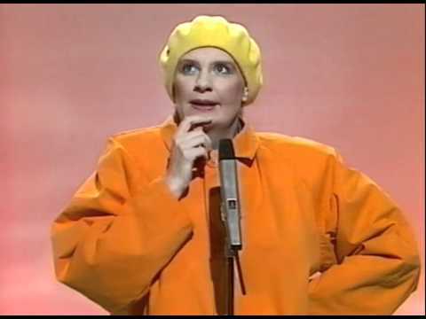recommend me a floppy, loose-fitting woollen hat/beret and a padded coat or parka