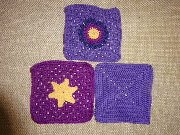 Woolly Hugs. Remembering Joseph, we are making a blanket for Trazzletoes and family, can you help?