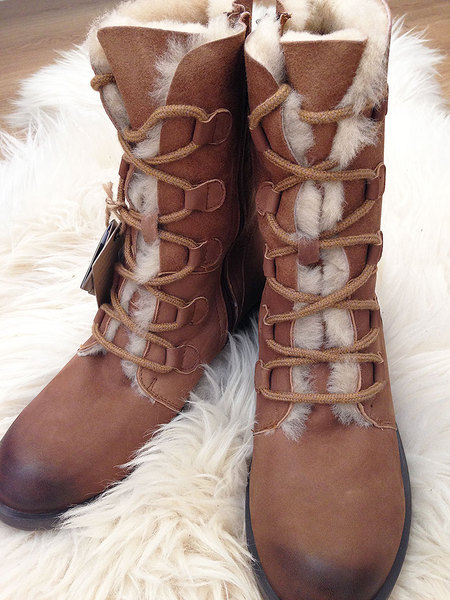 What do we think of these boots? I can't find anything that's right