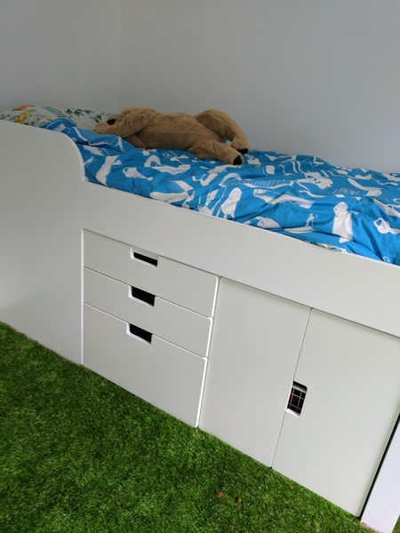 Making best of a tiny room
