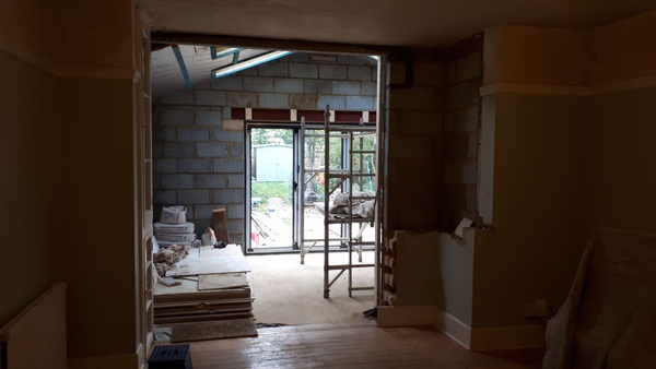 Home extensions 2017- the one where all builders are dickheads.
