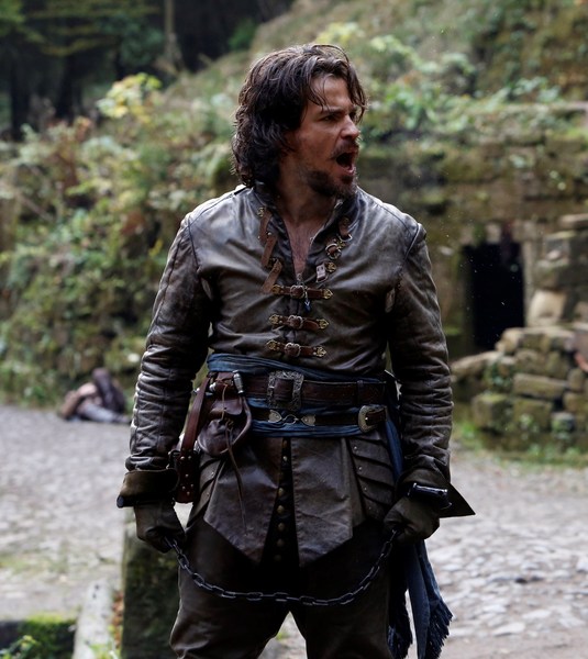 Swagger Inn 150: The one where the wenches do Strike (analysis) and that Santi Salvation thing.