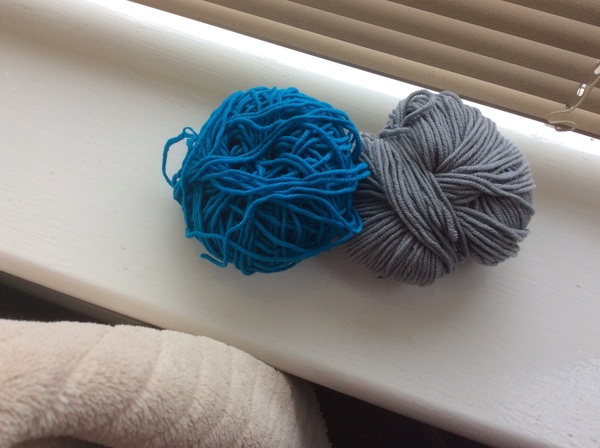 Woolly Hugs. Photos of the finished Blanket for CatThiefKeith's family and a message from her DH now on this original thread. TITLE EDITED BY MNHQ