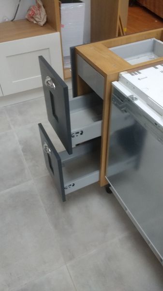 Can't decide on floor colour for new kitchen
