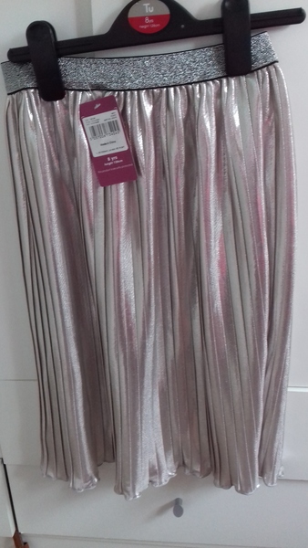 Top for DD's Disco Skirt!
