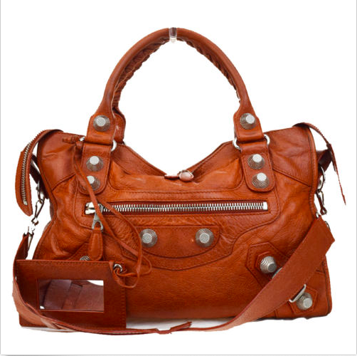 Is this a bag colour that will work for everything?