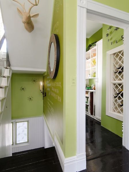 What colour would you paint this hallway?
