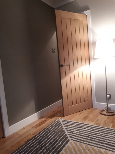 What colour woodwork?