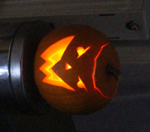 Swagger Inn 151: The One Where Wenches Are Blindfolded And Don’t Use Their Hands ..... Practising Bobbing For Apples Of Course <ahem>