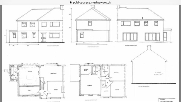 Big kitchen diner or medium kitchen plus dining room/family room