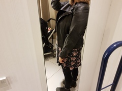 To buy leather jacket that doesn't do up