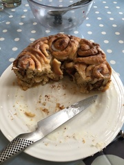 Frugaleering, cakes and baby talk