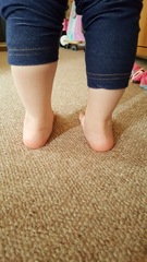 calling foot experts - are DD's feet ok?