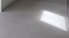 Can't figure out kitchen floor colour