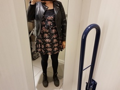 To buy leather jacket that doesn't do up