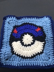 Woolly Hugs. Remembering Joseph, we are making a blanket for Trazzletoes and family, can you help?