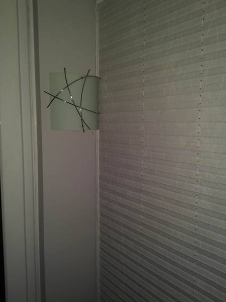 I have a wall Light conumdrum - can anybody help?