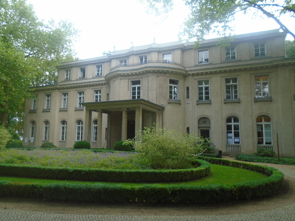 50 Book Challenge 2017 Part Eight