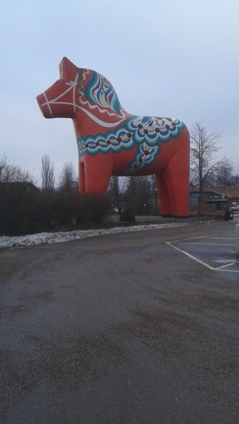 Swagger Inn 151: The One Where Wenches Are Blindfolded And Don’t Use Their Hands ..... Practising Bobbing For Apples Of Course <ahem>