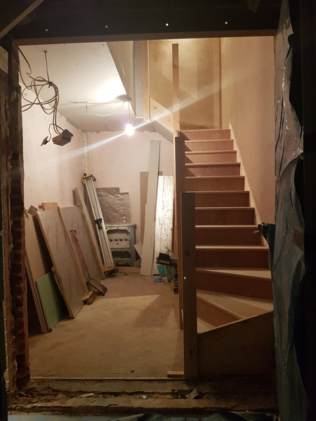 Home extensions 2017- the one where all builders are dickheads.